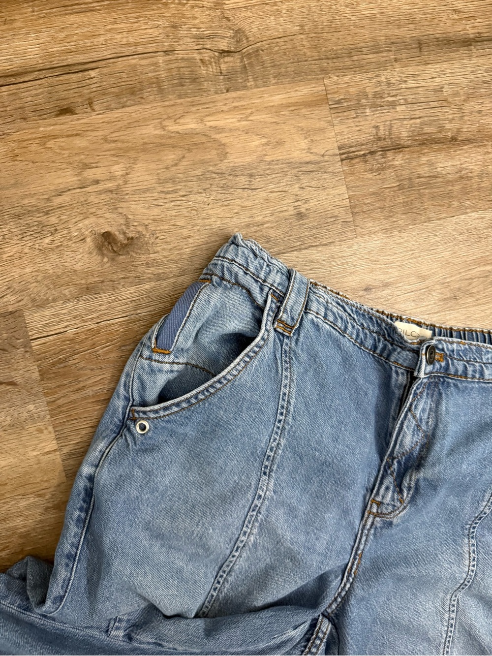 Pilcro • Beach Mid Rise Jeans - Picture 7 of 16